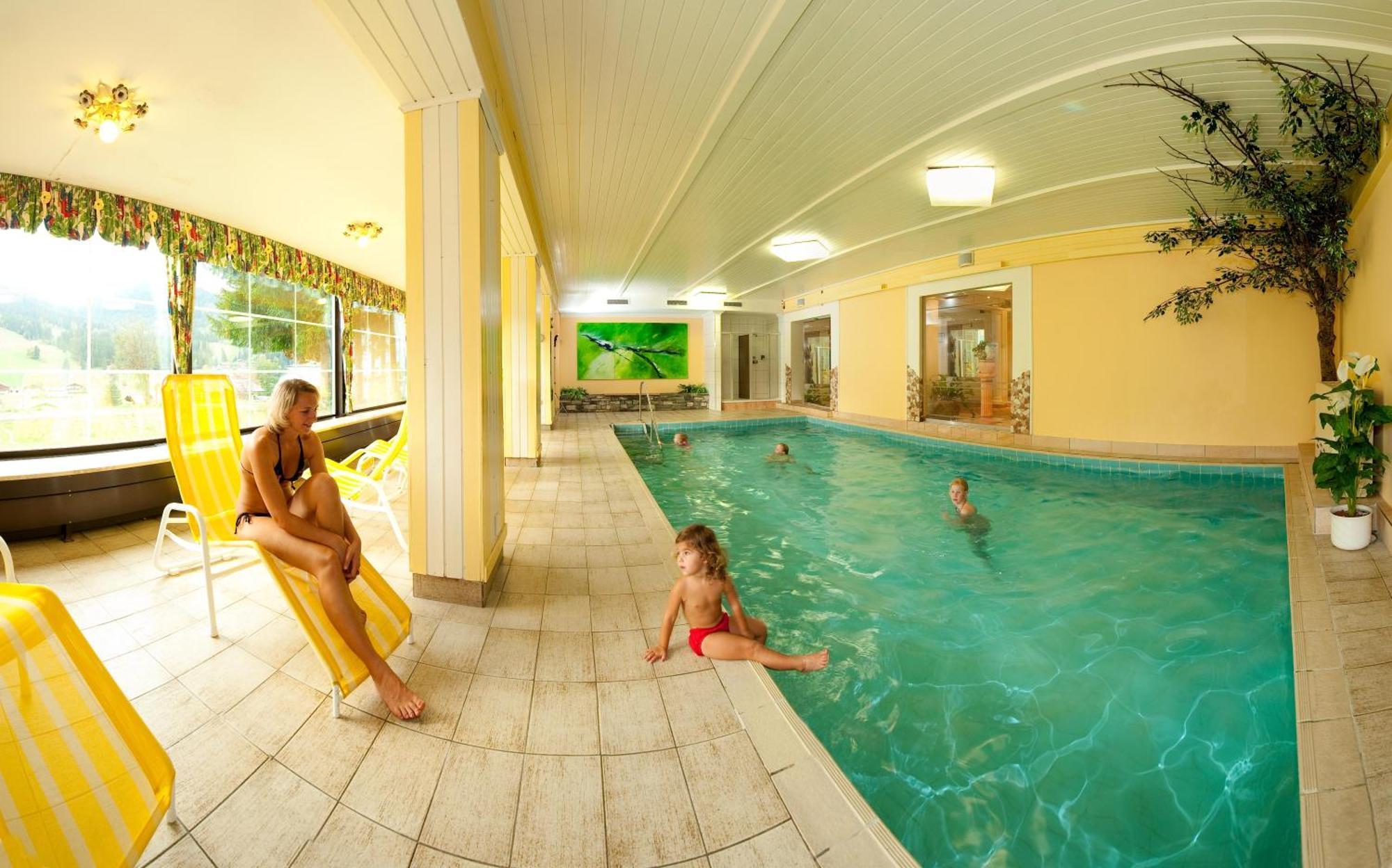 Wohlfuehlresort Und Feriengut Martinerhof Sankt Martin am Tennengebirge Zewnętrze zdjęcie