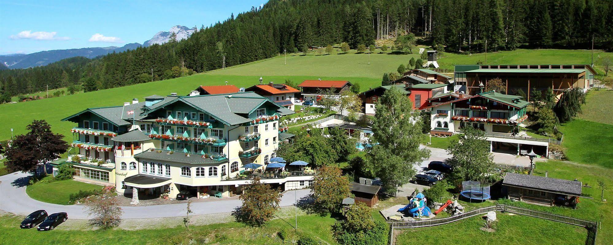 Wohlfuehlresort Und Feriengut Martinerhof Sankt Martin am Tennengebirge Zewnętrze zdjęcie