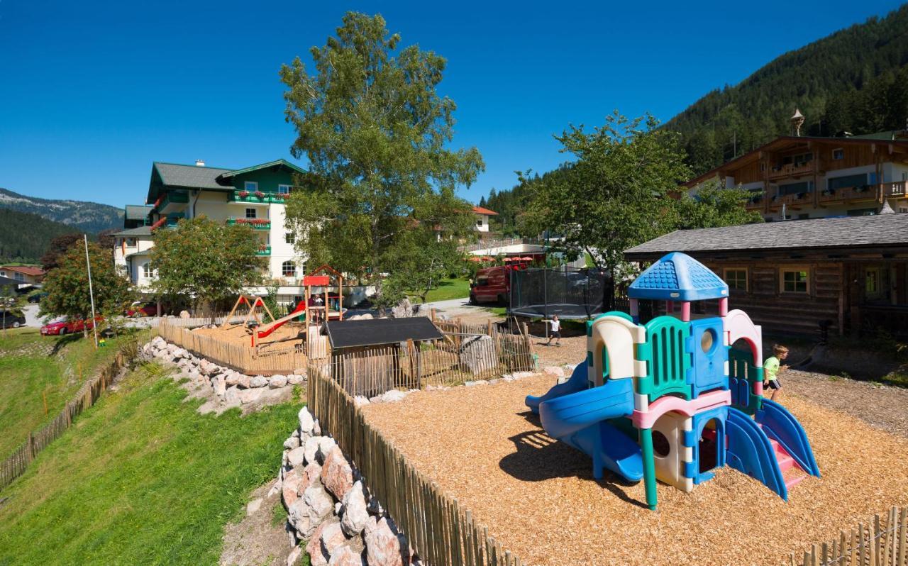 Wohlfuehlresort Und Feriengut Martinerhof Sankt Martin am Tennengebirge Zewnętrze zdjęcie